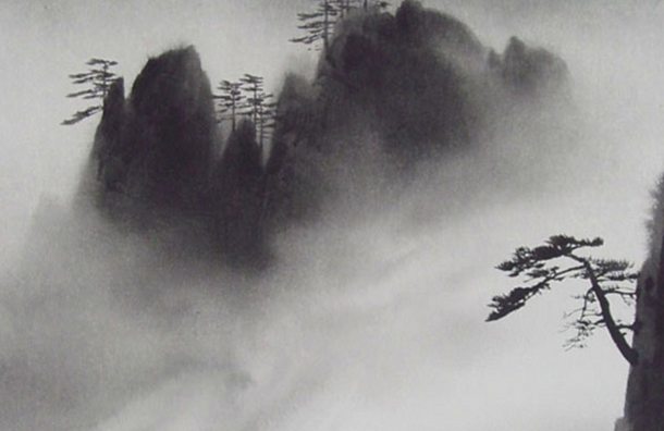 崖と松の水墨画